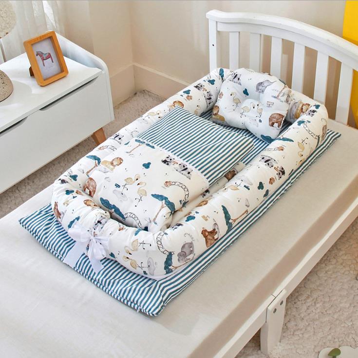Portable Foldable Newborn Crib Bionic Travel Bed