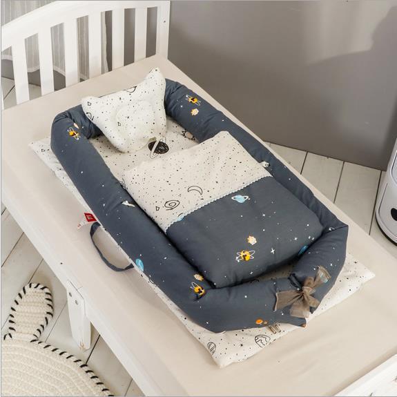 Portable Foldable Newborn Crib Bionic Travel Bed