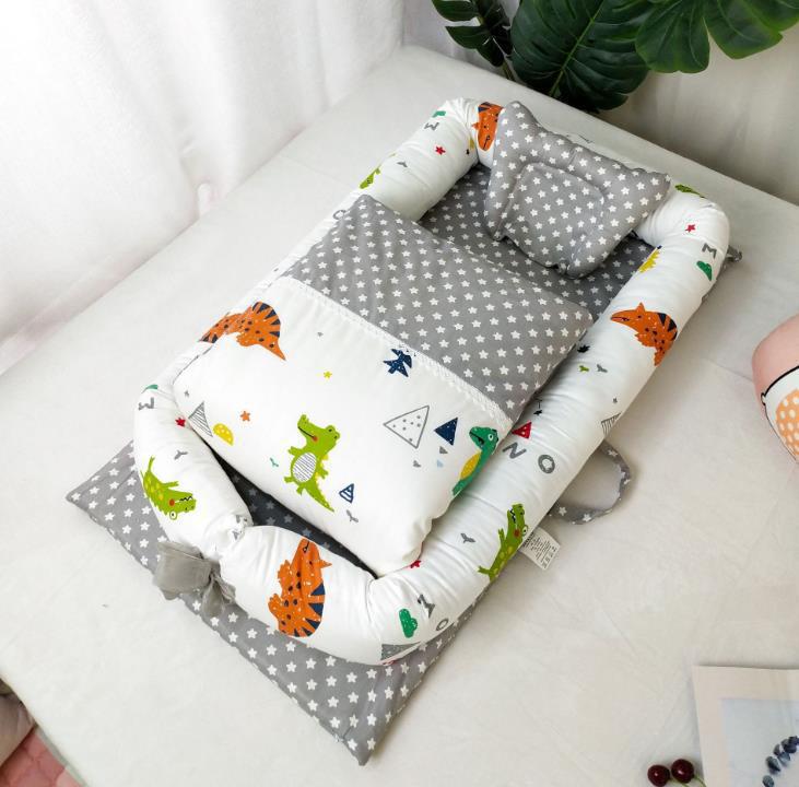 Portable Foldable Newborn Crib Bionic Travel Bed