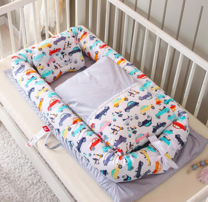 Portable Foldable Newborn Crib Bionic Travel Bed