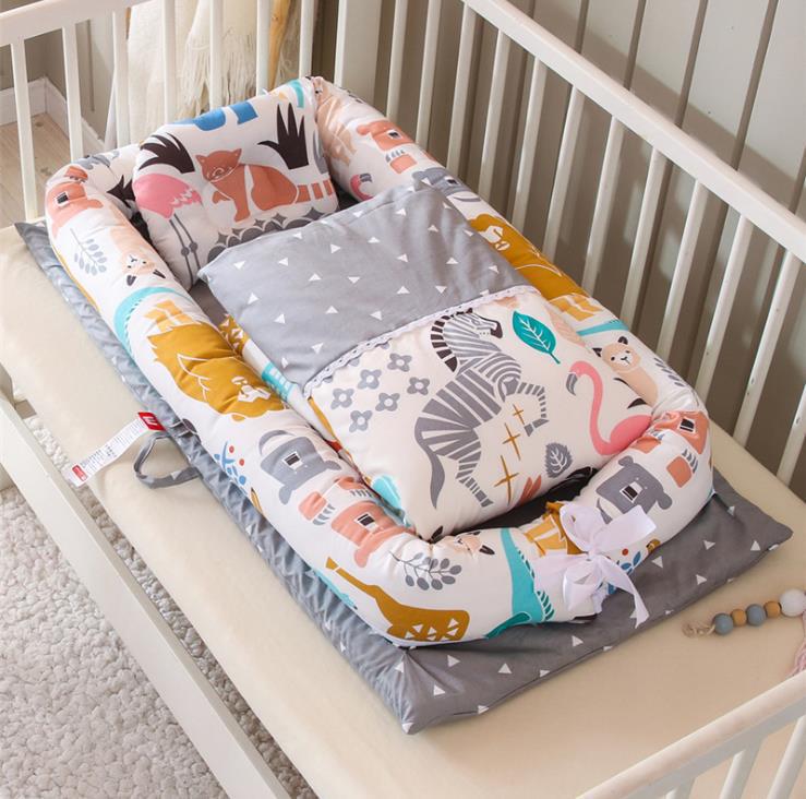 Portable Foldable Newborn Crib Bionic Travel Bed